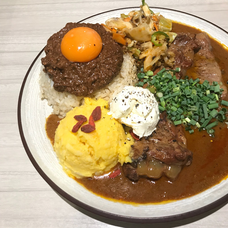 辛口 並 豚 キーマ アチャール  ポテサラ クリームチーズ(吉田カレー  )