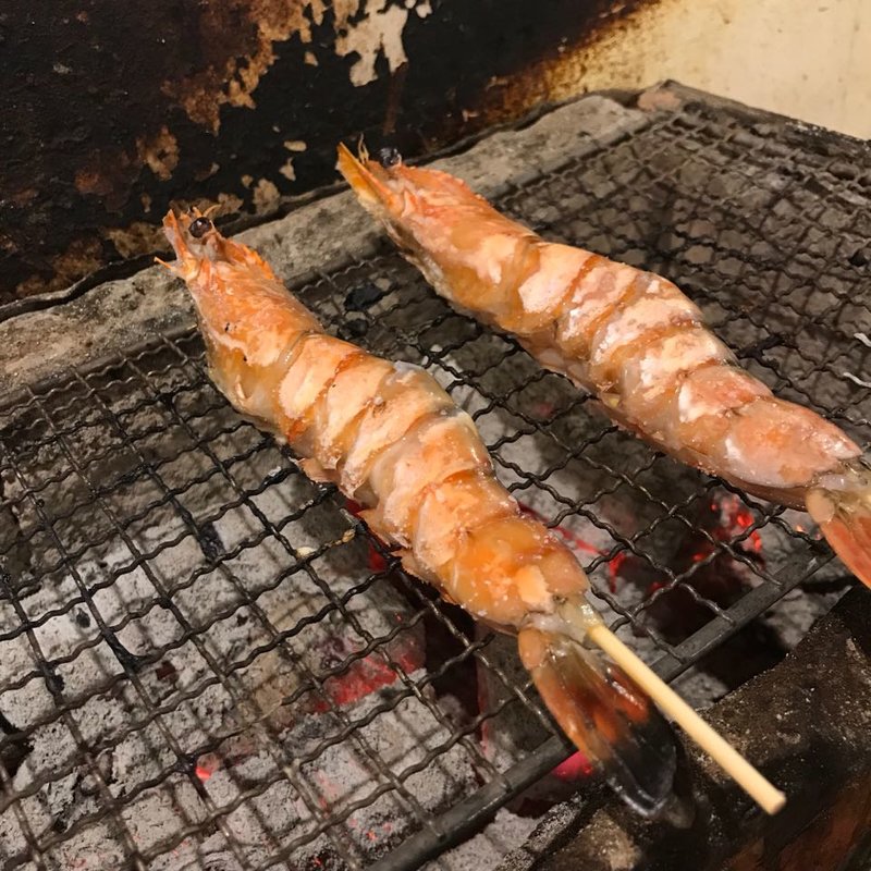 エビの鬼殻焼き(上野 アメ屋横丁 トロ函 （トロバコ）)