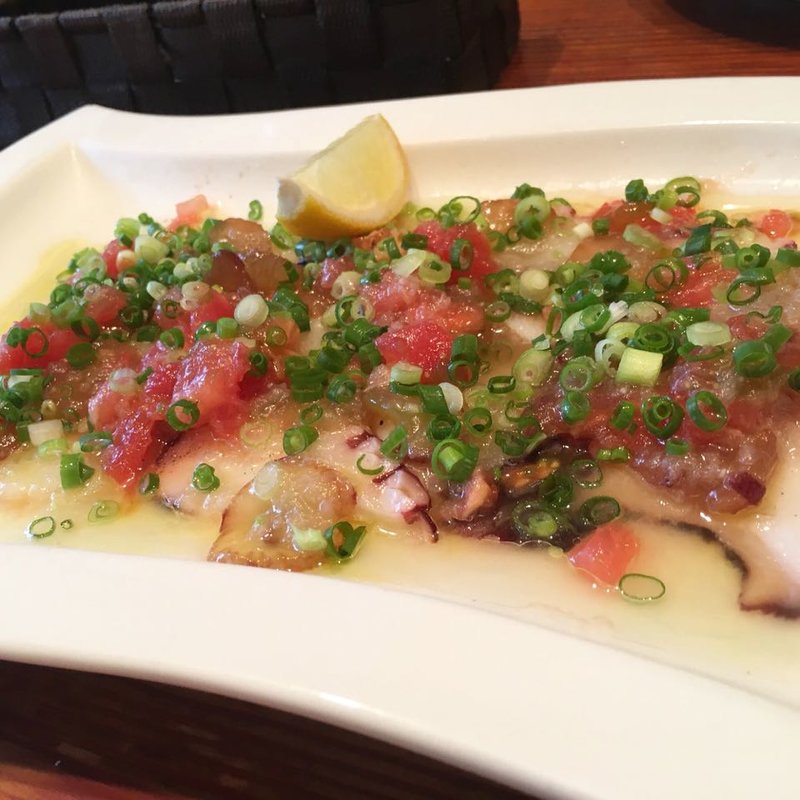 タコと巨峰のカルパッチョ(トラットリア ボスコ)