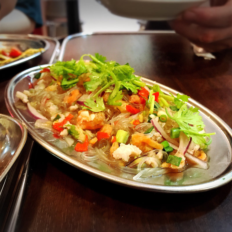 ヤムウンセン(タイ東北モーラム酒店)