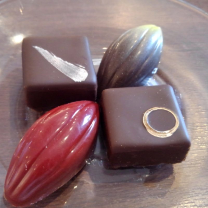 チョコレート盛り(ラヴィアンレーヴ （LA VIE UN REVE）)