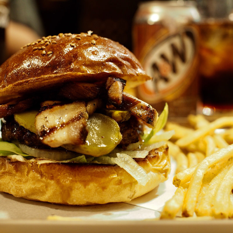 BBQバーガー(Nick & Renée)