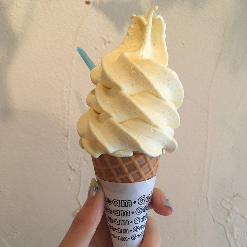 カスタードソフトジェラート(ジェラテリアアクオリーナ （GELATERIA ACQUOLINA）)