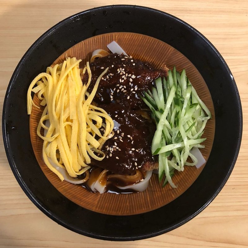 味噌カツきしめん(総本家えびすや本店)