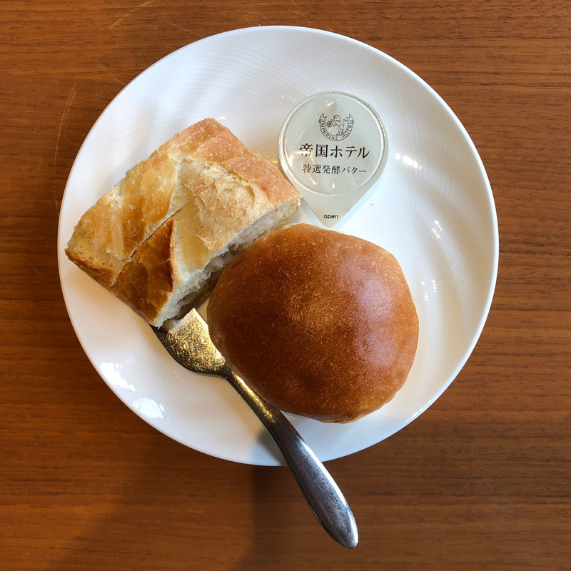 パン(カフェ クベール （CAFE COUVERT）)