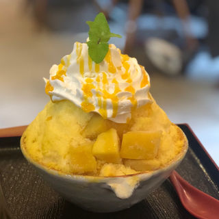 マンゴーエスプーマかき氷(丹波立杭 YAMATO cafe)