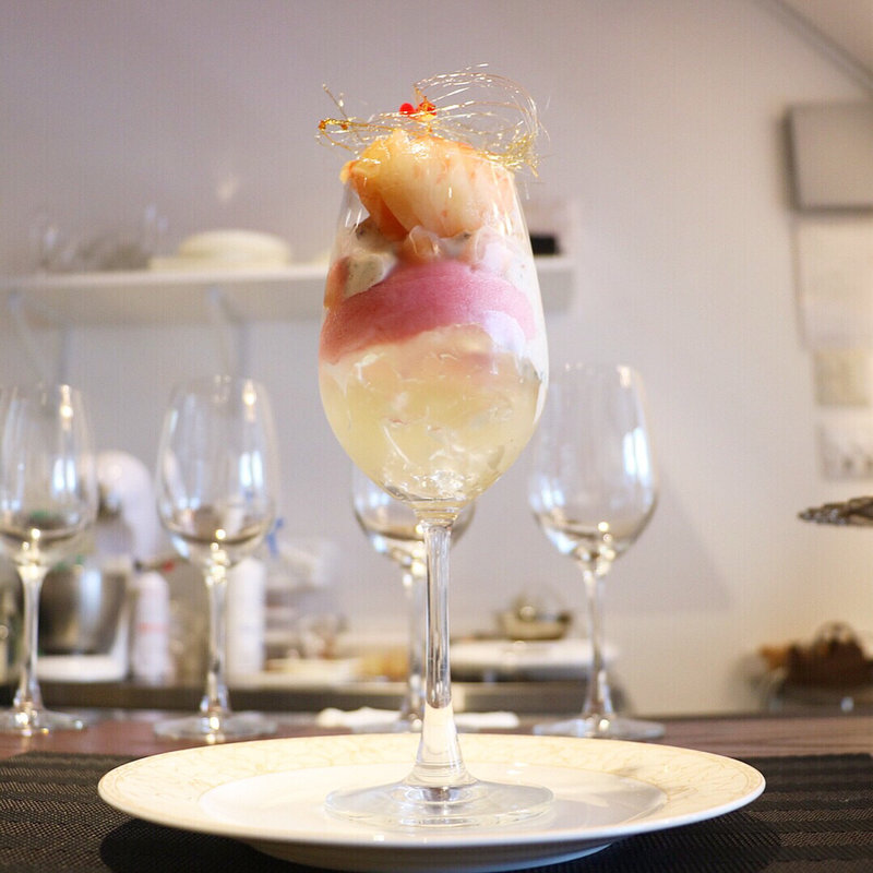 桃とミントのパフェ(パティスリーロータス)