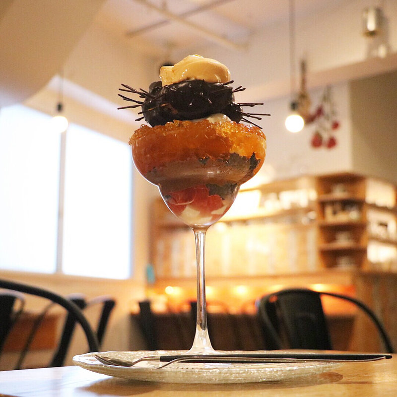 ウニパフェ(夜パフェ専門店パフェテリア ベル)