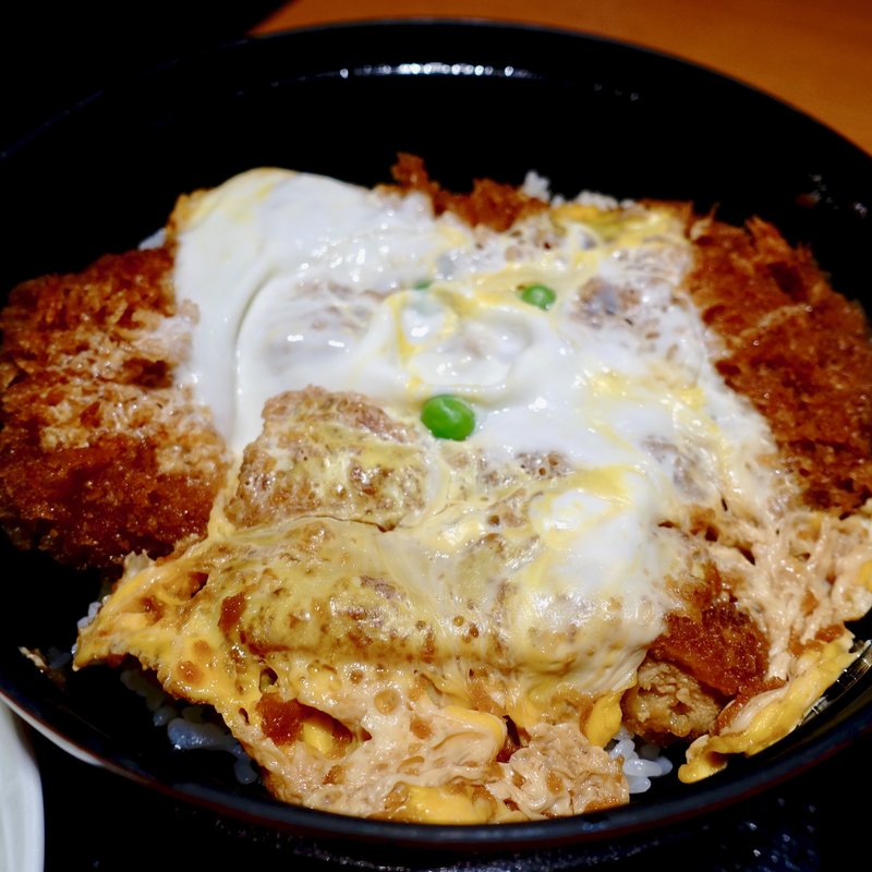 茶美豚　かつ丼（ロース）(とんかつ まい泉 ルクアイーレ店)