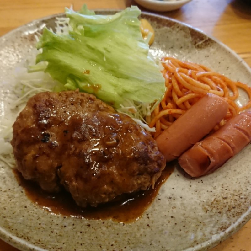 ハンバーグ定食(丸幸洋食店)