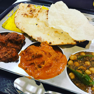 Large Combo(Thali Contemporary Indian)