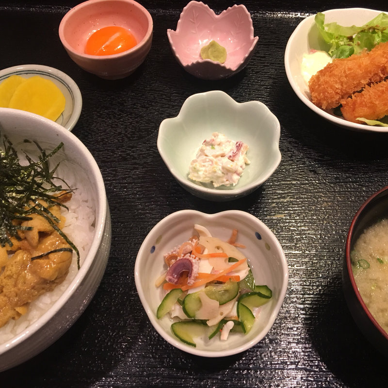 うに丼(浜幸 （はまこう）)
