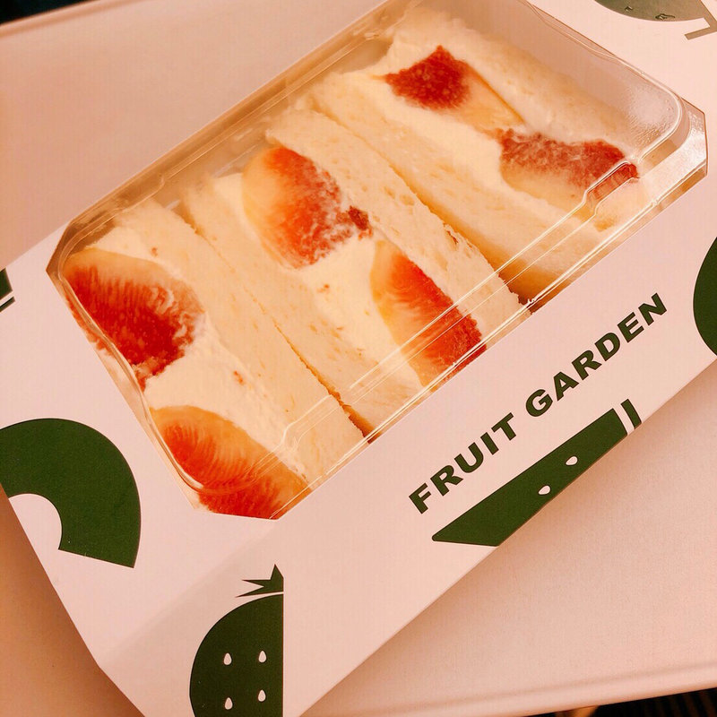 いちじくのフルーツサンド(FRUIT GARDEN 山口果物 エキマルシェ新大阪店)