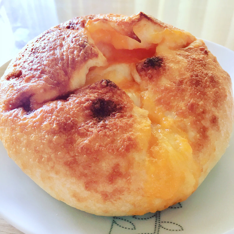 とろ〜りチーズフランス(リヨンスイーツ)