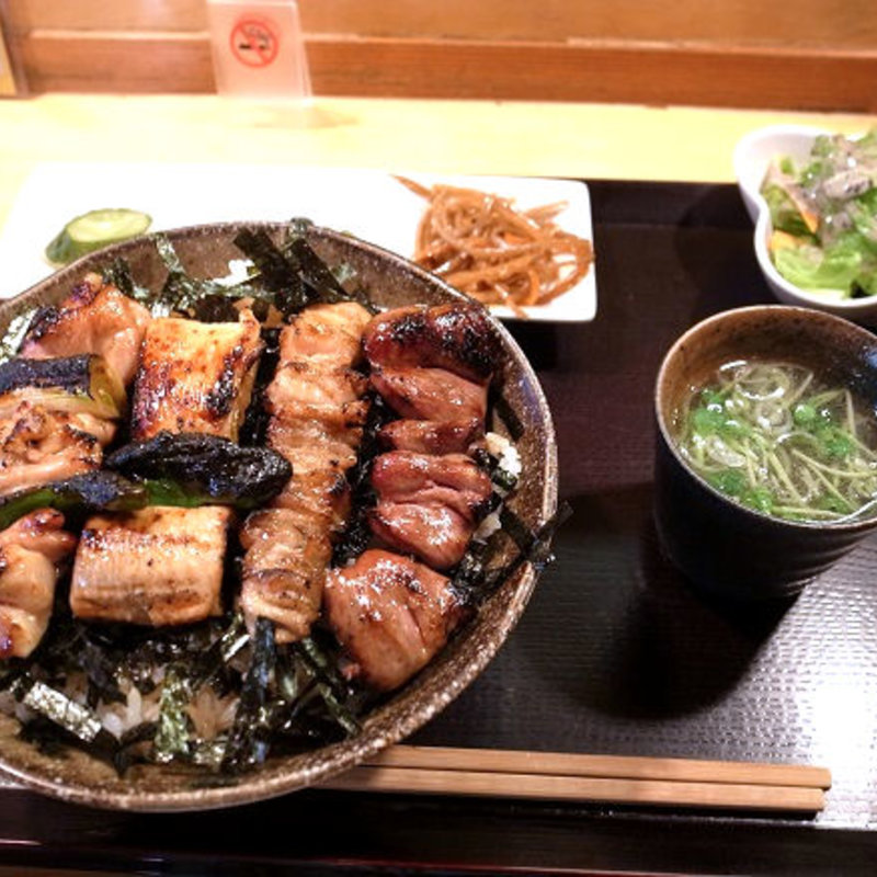 焼鳥丼(やきとり 鳥將)