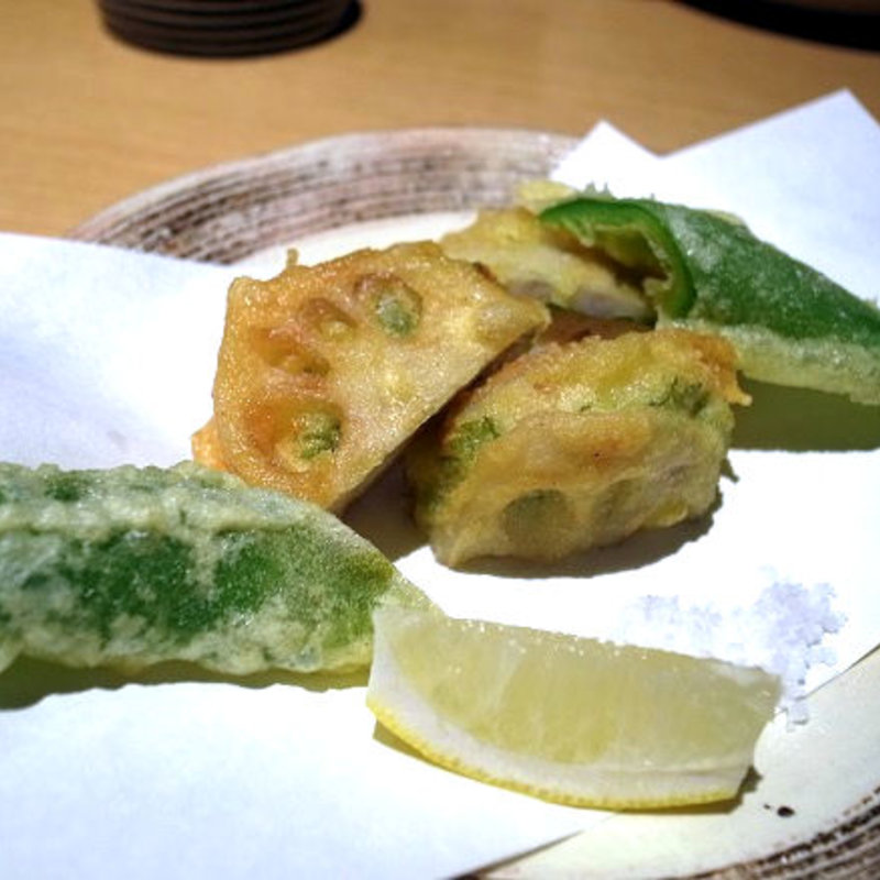 海老しんじょの蓮根ハサミ揚げ(みこころや )