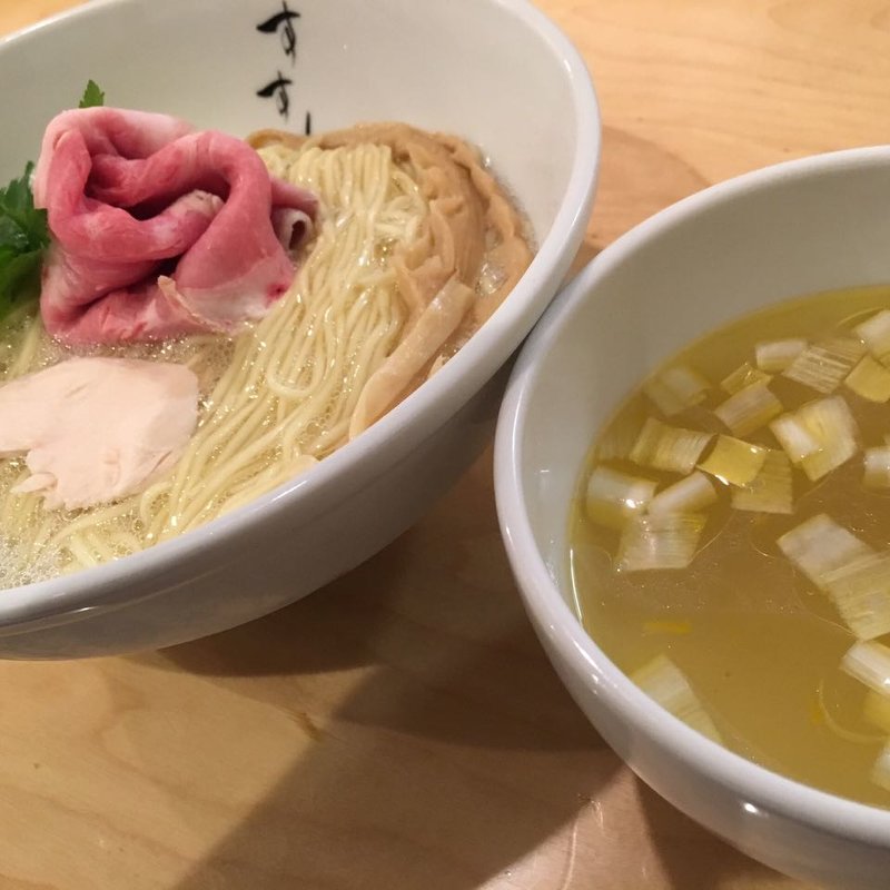 塩がごめつけ麺(すすり)