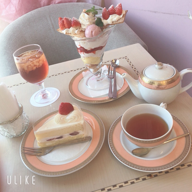 ナポレオンパフェ(アマンド 六本木店)