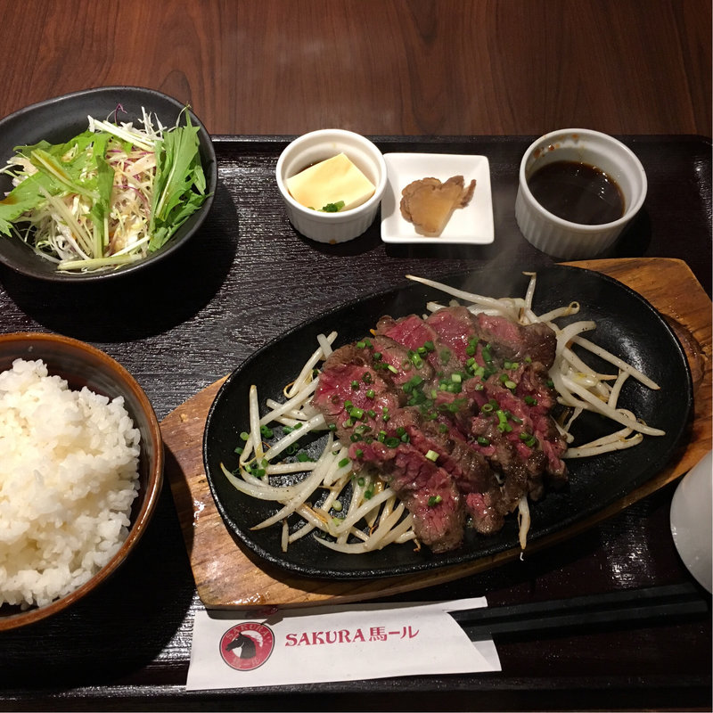 馬肉カルビ定食(SAKURA馬ール 湯島御徒町店)