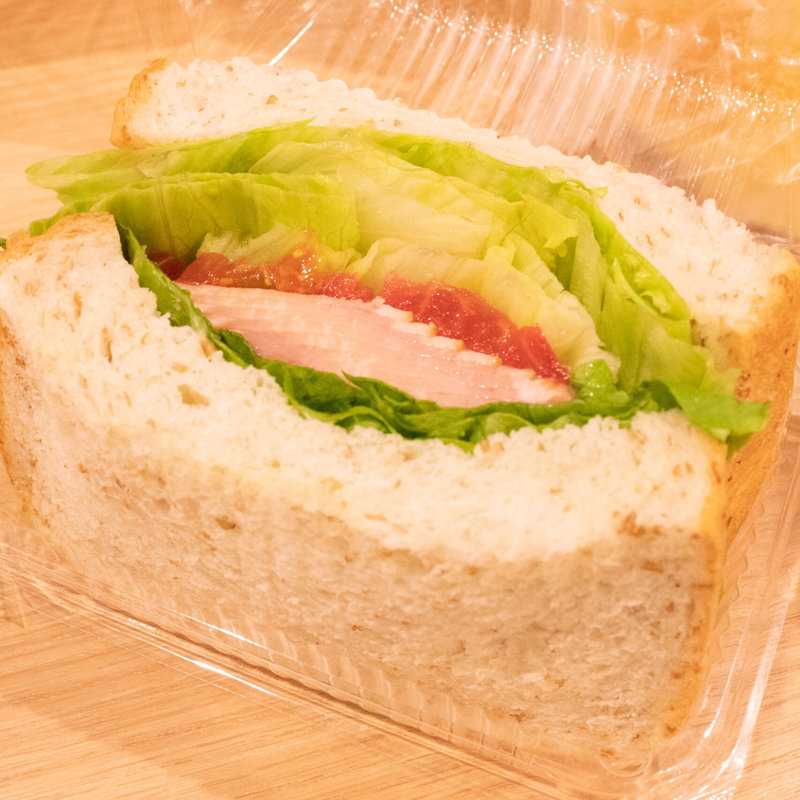BLTサンド(ブランジェ浅野屋 ECUTE上野店)