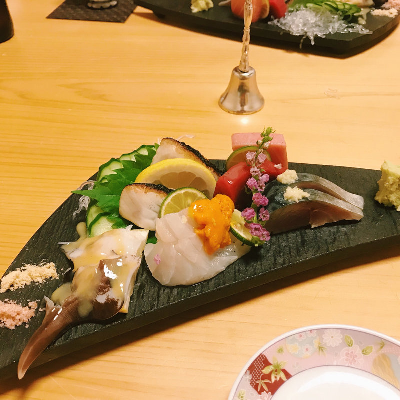 刺身盛り合わせ(山桜)