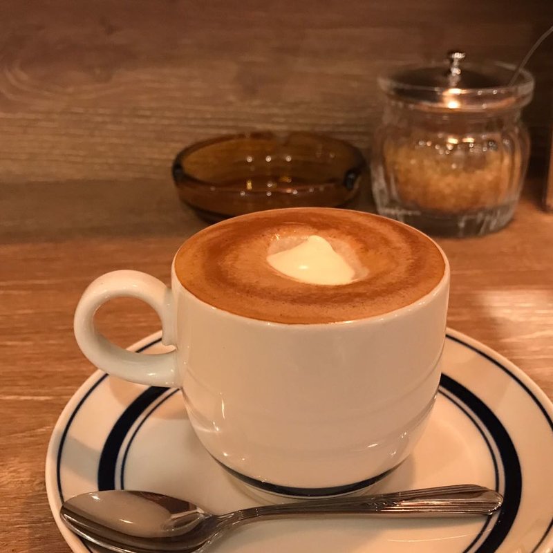 クリームフロマージュラテ(チーズ喫茶 吾輩は山羊デアル)