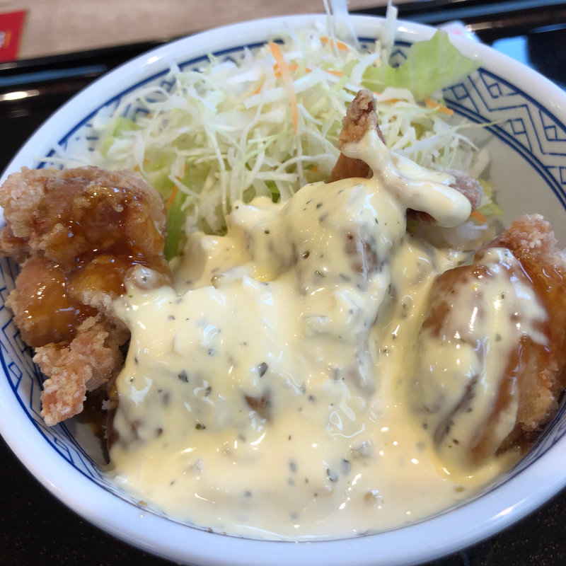タルタル南蛮から揚げ丼 (並)(吉野家 臨海二色の浜店)