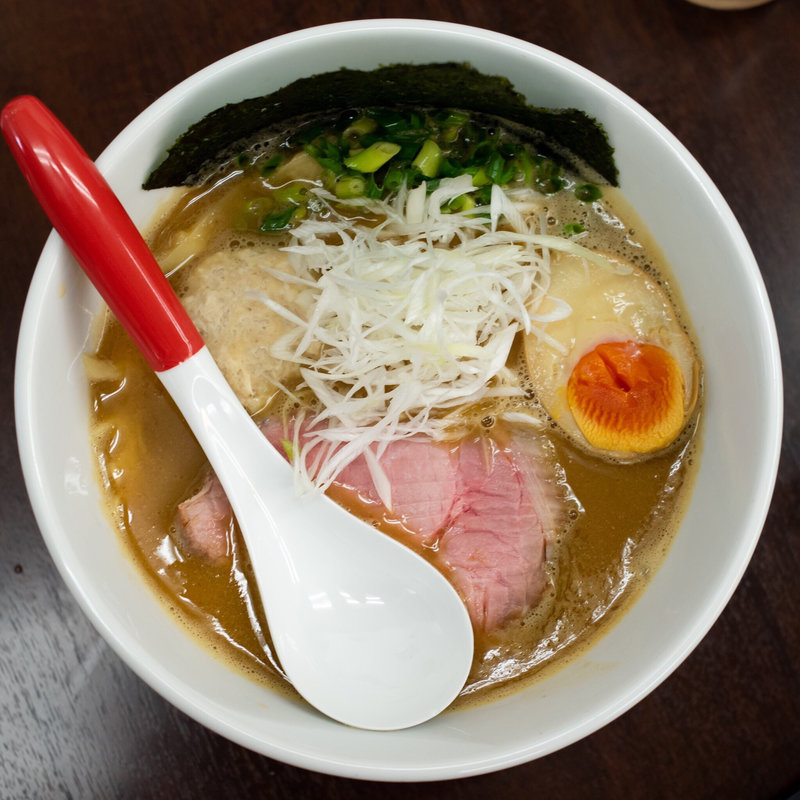 鯛煮干しと鶏白湯(麺や 睡蓮)