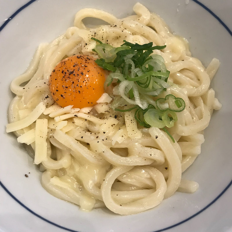 チーズ釜玉うどん(製麺大学 知立店)