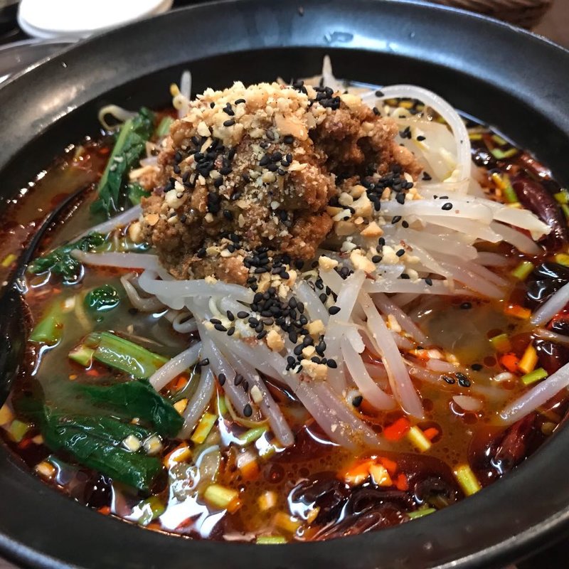 黒ごま坦々麺定食(京城餃子王)