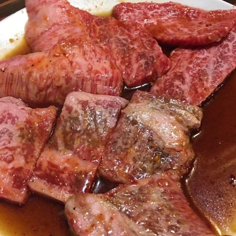 黒毛和牛 上ロース 上カルビ(炭火焼肉 仁)