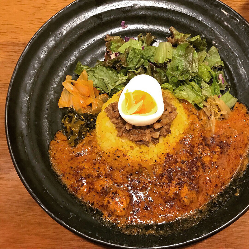 ろかプレート(スリランカ風辛口チキンカレー)(SPICY CURRY 魯珈 （スパイシーカレー ろか）)