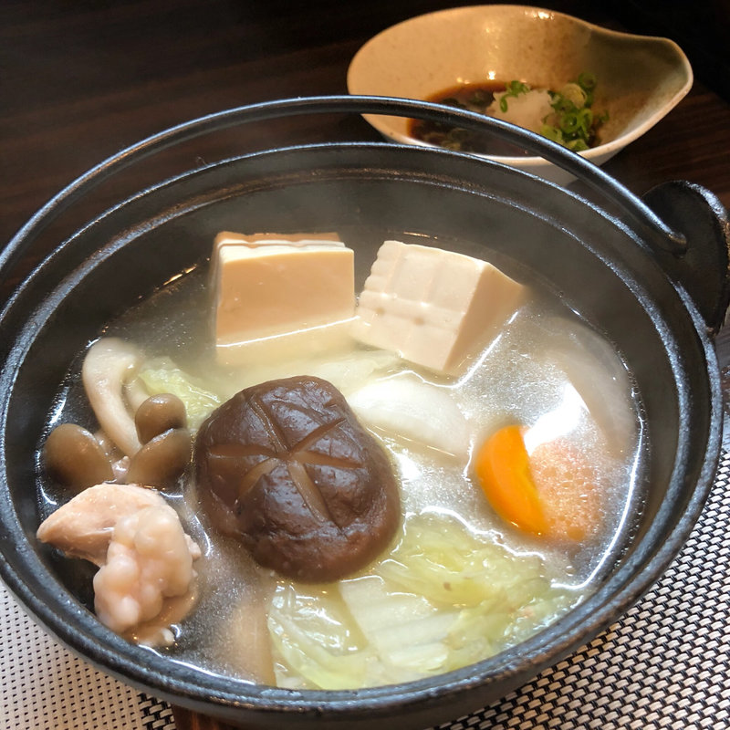 梅どりの水炊き(酔ってこ屋 恒幸)