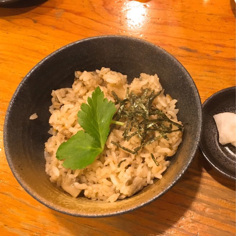 おでんの出汁で炊いた炊き込みご飯(とまり木)