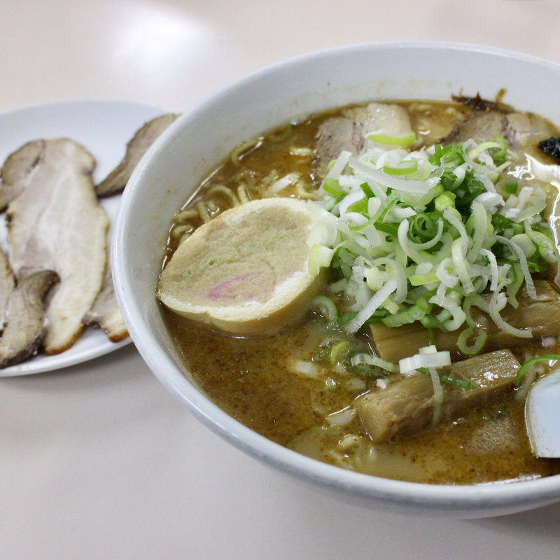 にぼとん中華そば＋チャーシュー(らーめん五丈原 本店)