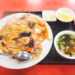 中華丼(中華料理 喜楽)