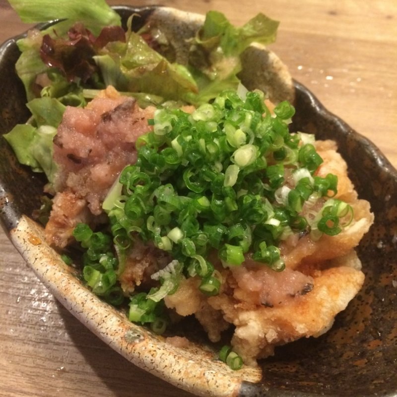 梅おろしポン酢の鶏から揚げ(炭火焼き 煙 難波店)