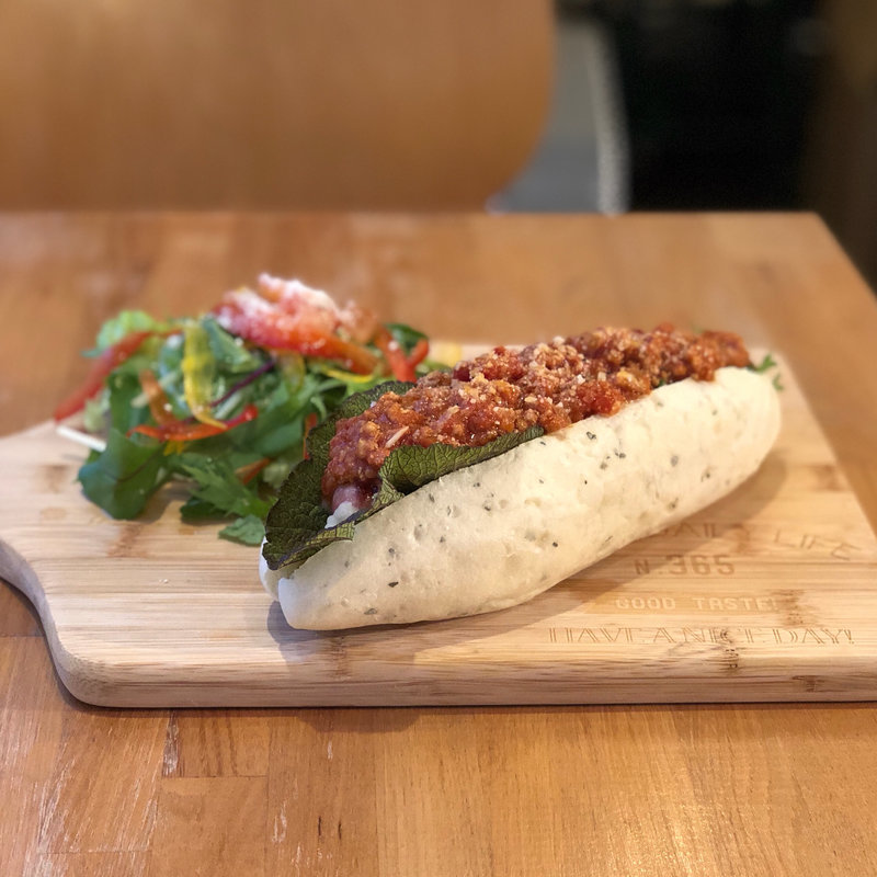 swan's cafe 特製タコソースのホットドッグ(スワンズカフェ （swan's cafe）)