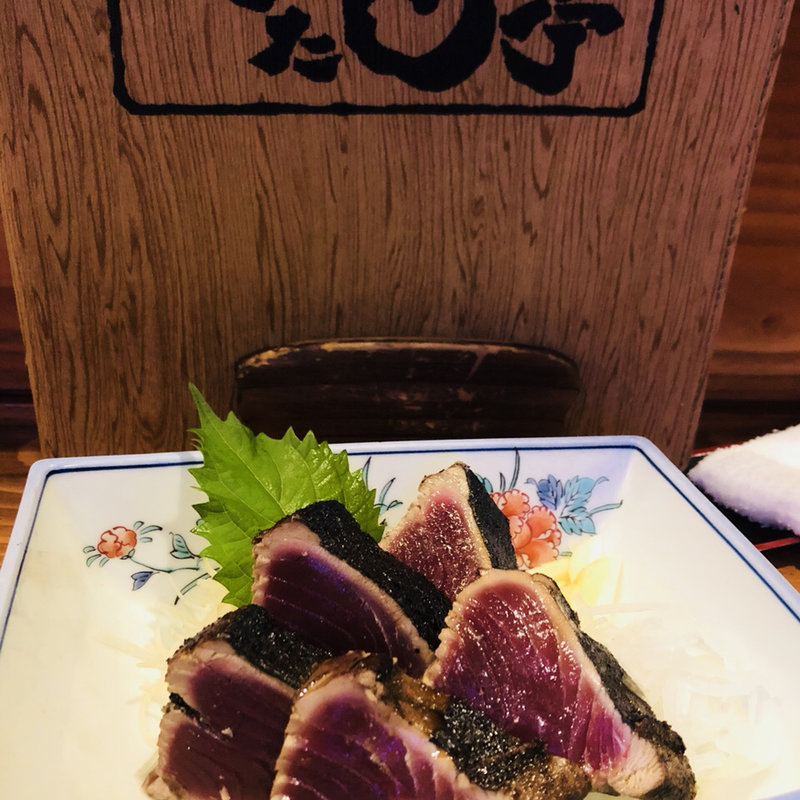 カツオの塩たたき(たたき亭 （たたきてい）)