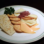 チーズとサラミの盛合せ(プロヴァンス バー （PROVANCE BAR）)