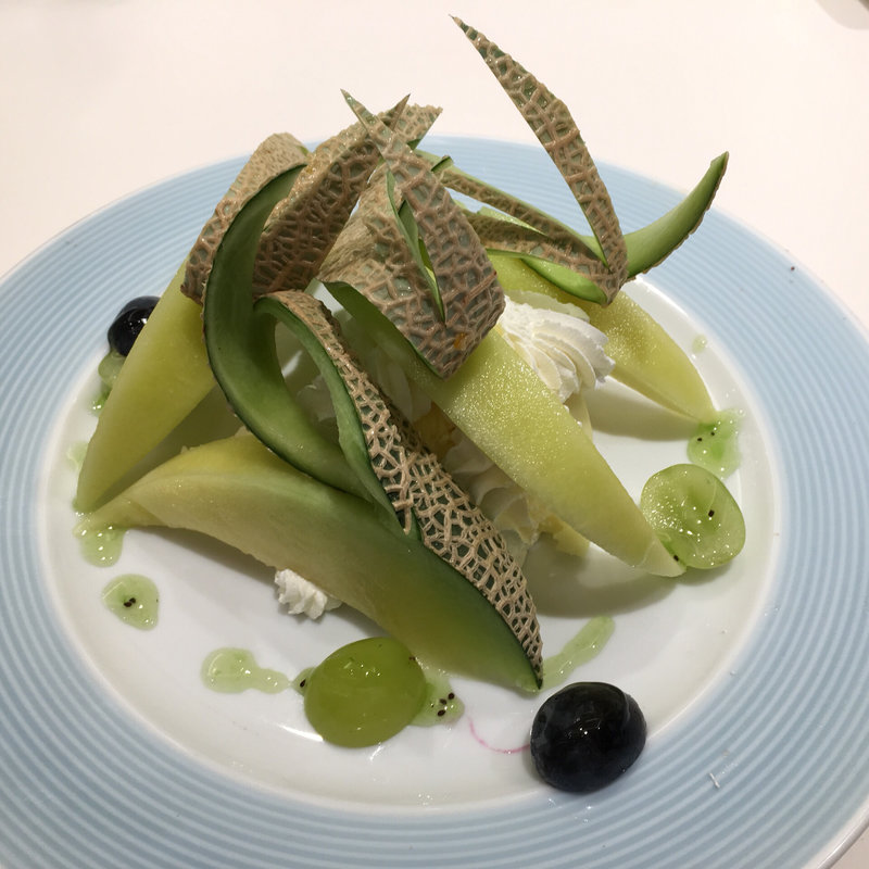 季節の今月のパフェ (シャインマスカットとマスクメロン)(果実園 リーベル ランドマークプラザ店)