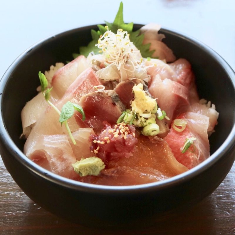 地魚丼(和食処　下田海鮮　やまや)