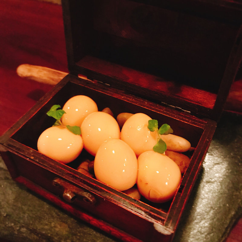 うずら玉子の醤油漬け(炭火焼鳥コクレ （Sumibiyakitori Coquelet）)