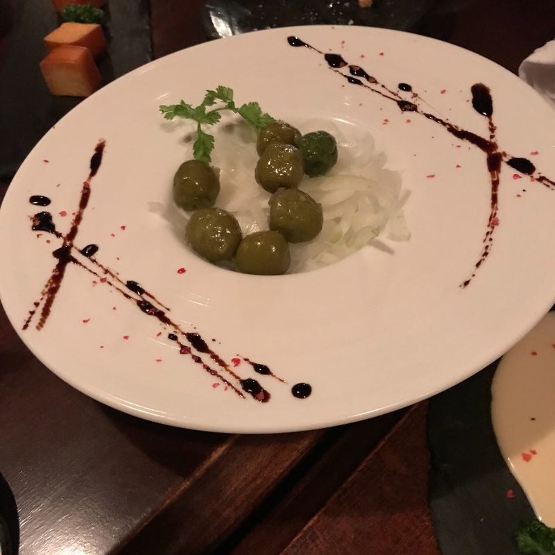 燻製オリーブ(燻製イナダ商店)