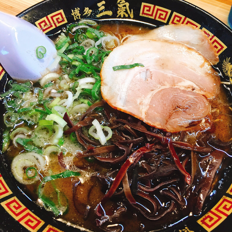 負けん氣ラーメン(博多三氣 薄場店)
