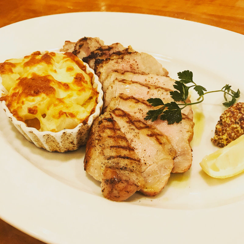 四元豚の岩塩焼(Le Ballon)