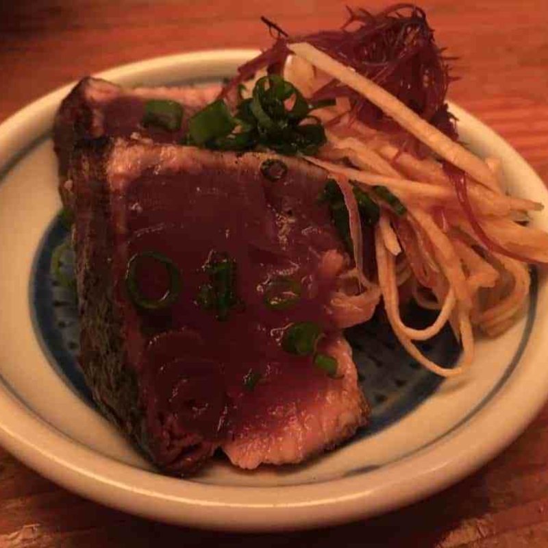 鰹のたたき(居酒舎にし山)