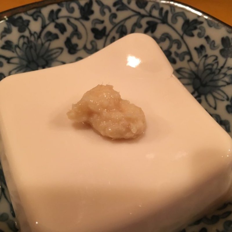 冷や奴(立ち呑み処 朋)