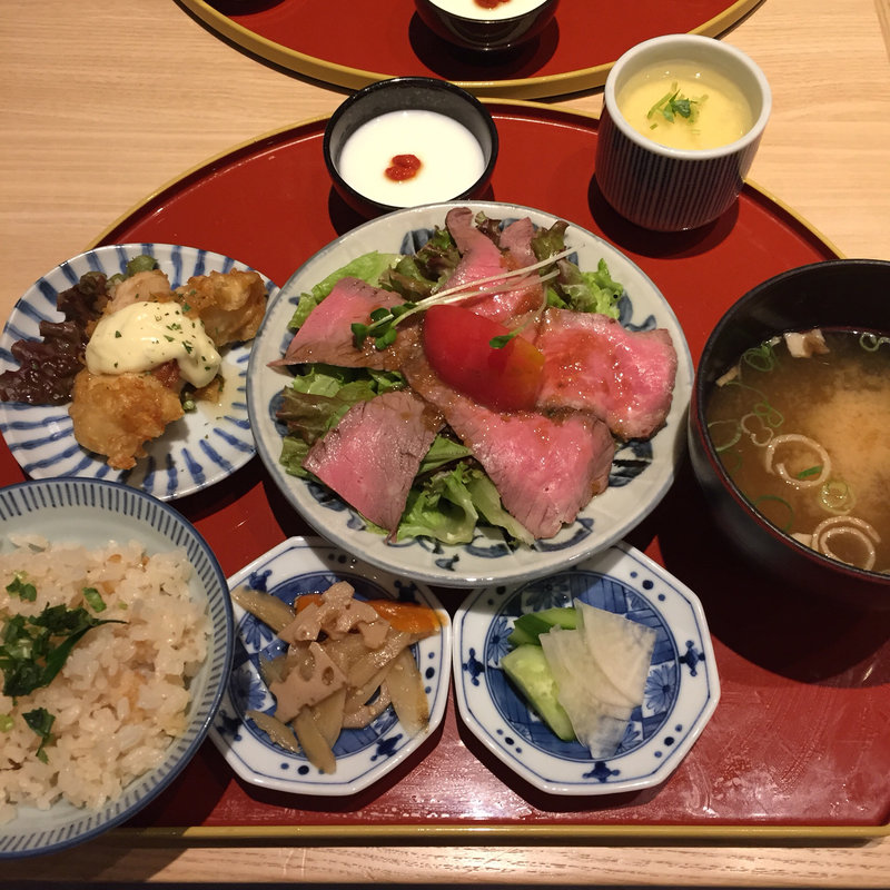 ローストビーフ ランチ(虎連坊 ヒルトンプラザウエスト店)