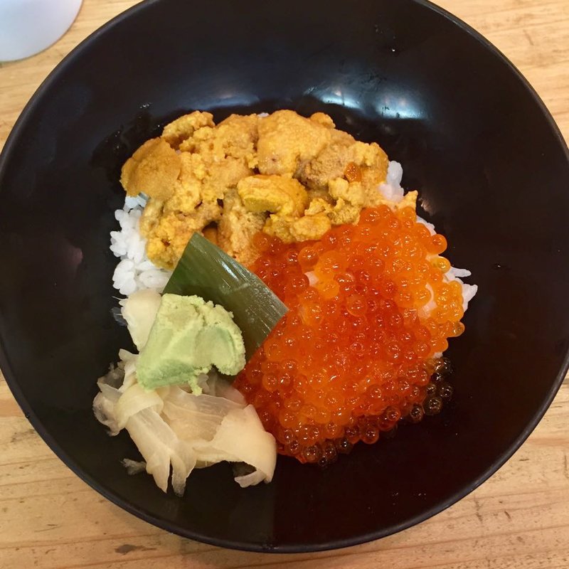 うに・いくら丼(築地 虎杖 裏店 （つきじ いたどり）)